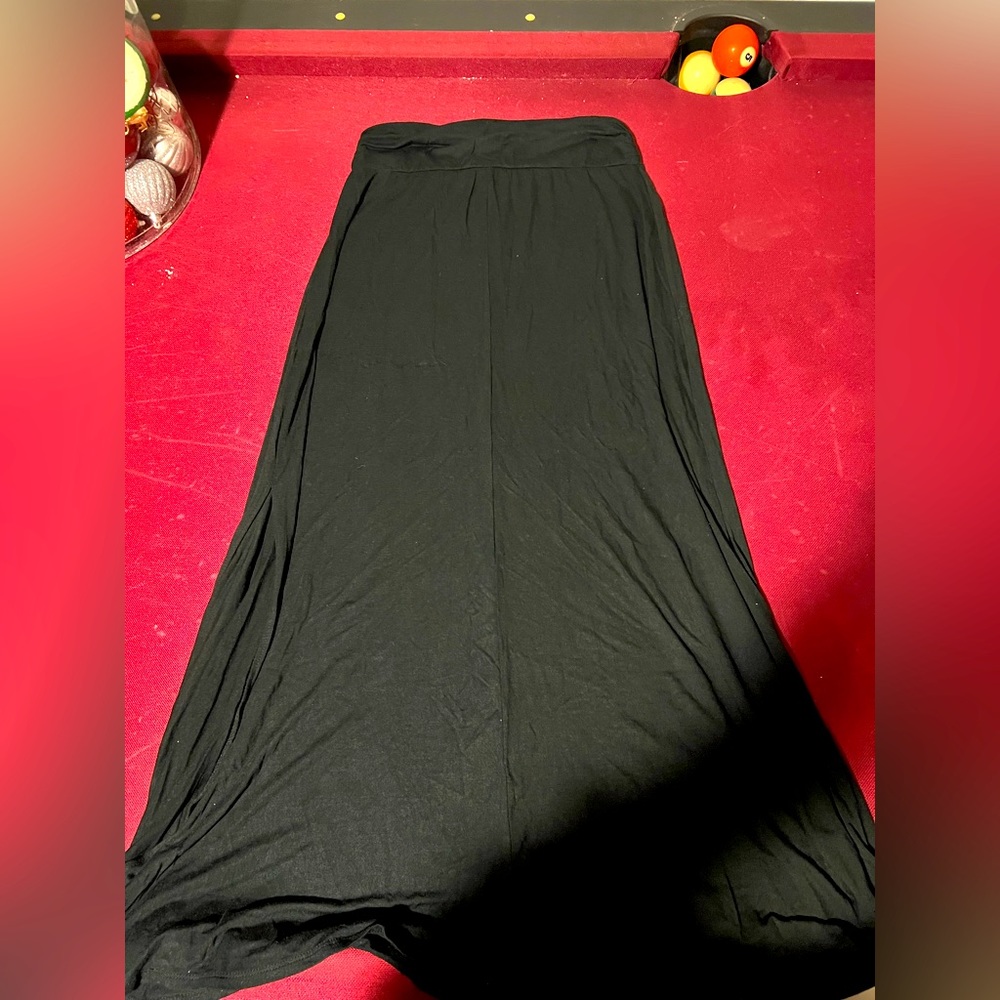 Skirt size M long with openings on the right and left side